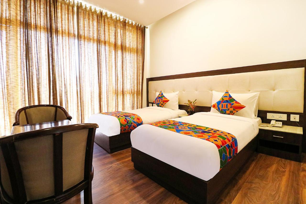 Fabhotel Oyster Villa Γκουργκάον Εξωτερικό φωτογραφία