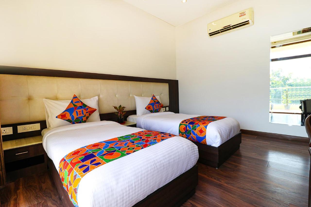Fabhotel Oyster Villa Γκουργκάον Εξωτερικό φωτογραφία
